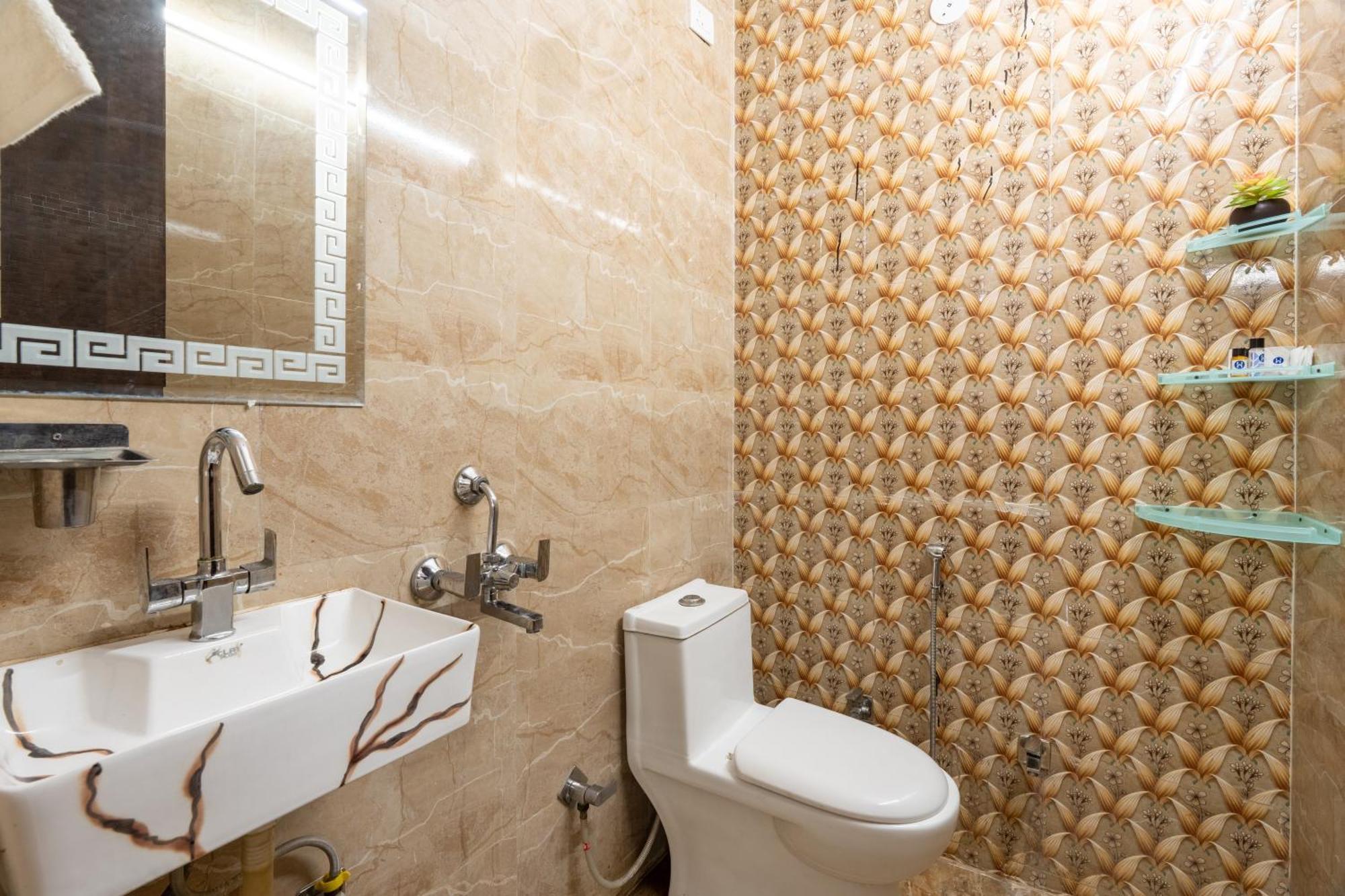 شقة Homlee-Vintage 2Bhk-Ndls-Lift-Bharat Mandapam نيودلهي المظهر الخارجي الصورة