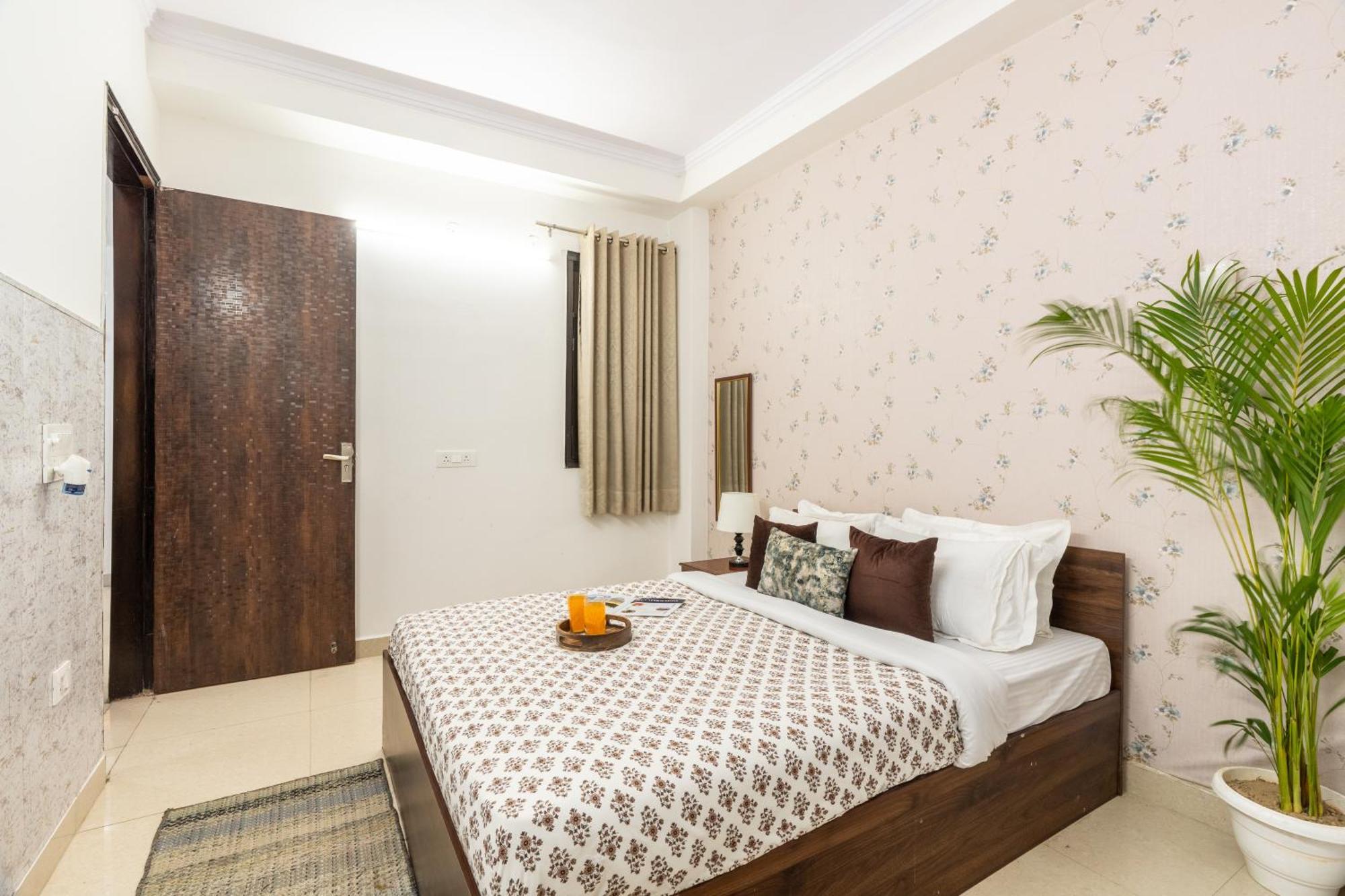 شقة Homlee-Vintage 2Bhk-Ndls-Lift-Bharat Mandapam نيودلهي المظهر الخارجي الصورة